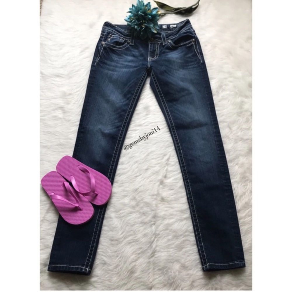 Miss Me Low Rise Skinny Jeans Size 28 Inseam 31”